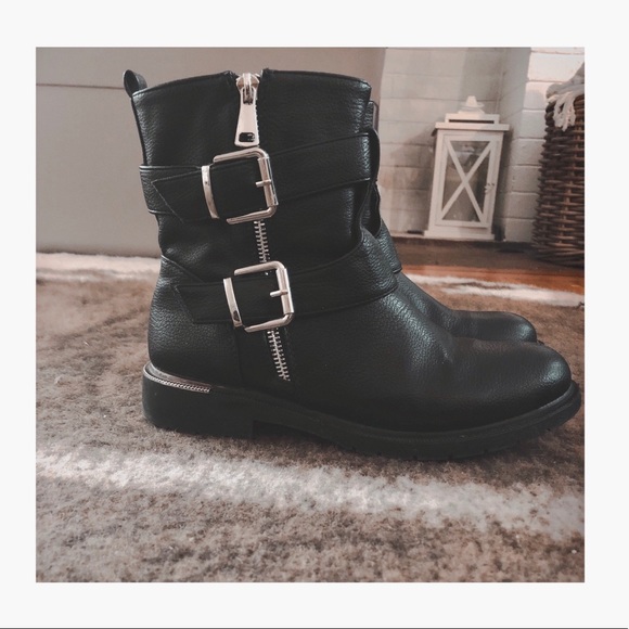 PrettyLittleThing Shoes - PrettyLittleThing edgy combat boots😎